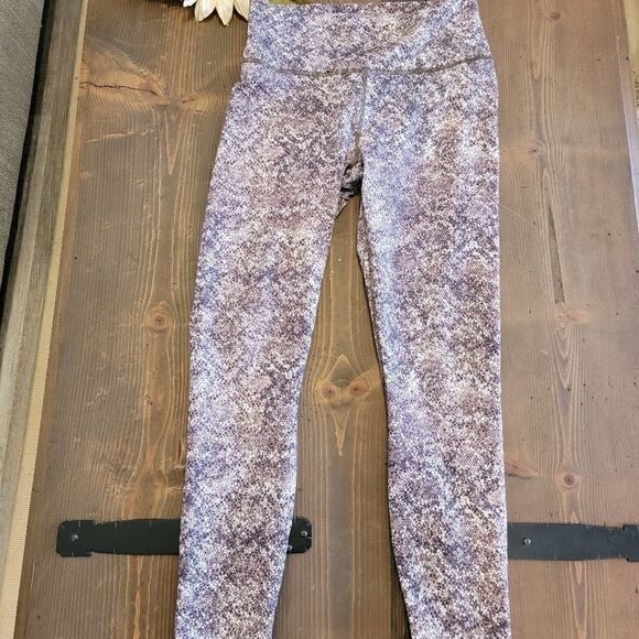 Fabletics Powerhold Leggings Serpentine small - Picture 3 of 6